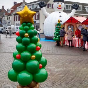 Attractiewinkel Ballondecoratie Weekmarkt Kerstsfeer