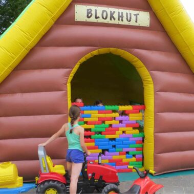Attractiewinkel - Blokhut Bouwblokken Etten-Leur Breda
