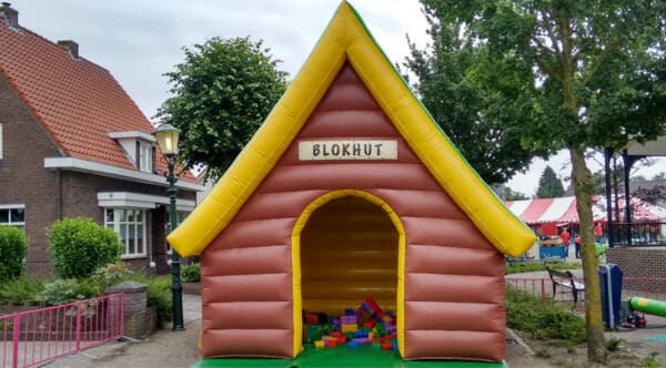 Attractiewinkel - Blokhut Speelhuisje Etten-Leur Breda